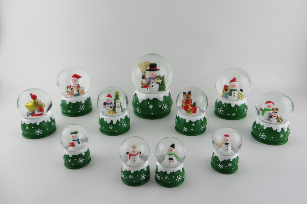 Enfeitiçante de Natal de vidro encantador, uma decoração deliciosa